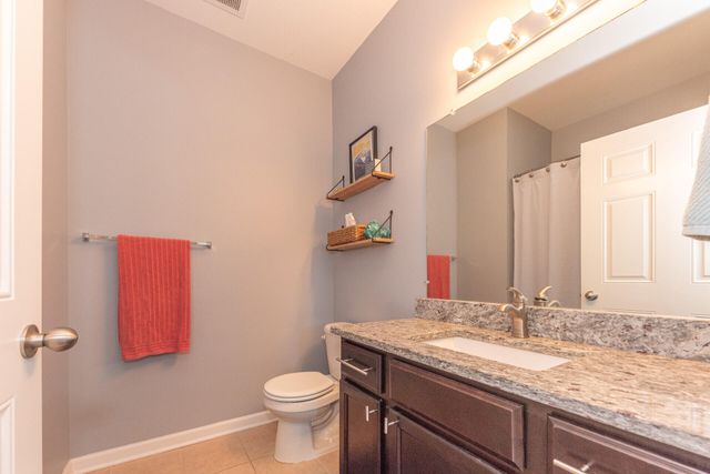 1042 W Summerfield Glen Circle, Ann Arbor, MI 48103