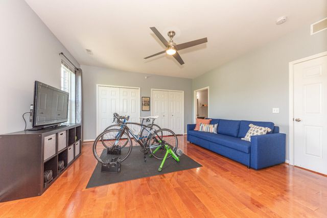 1042 W Summerfield Glen Circle, Ann Arbor, MI 48103
