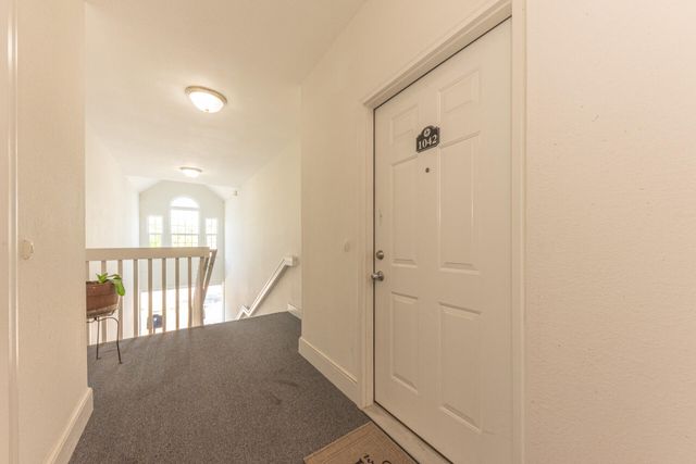 1042 W Summerfield Glen Circle, Ann Arbor, MI 48103