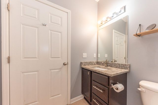 1042 W Summerfield Glen Circle, Ann Arbor, MI 48103