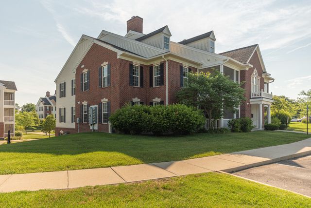 1042 W Summerfield Glen Circle, Ann Arbor, MI 48103