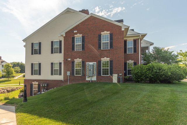 1042 W Summerfield Glen Circle, Ann Arbor, MI 48103