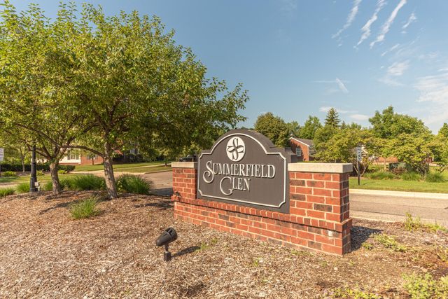 1042 W Summerfield Glen Circle, Ann Arbor, MI 48103