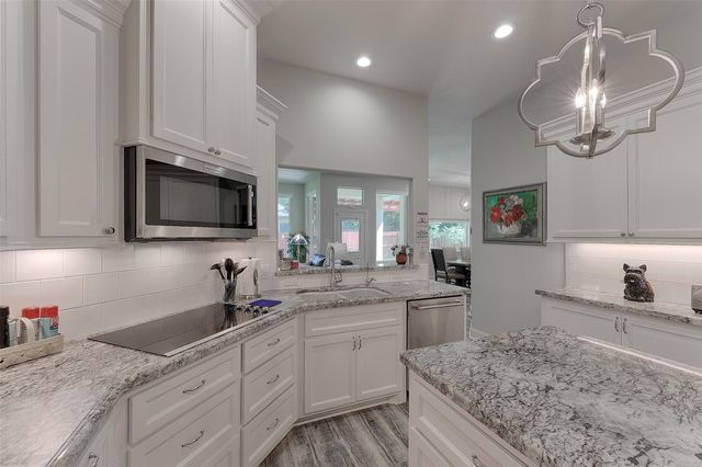 756 Holly Springs Drive, Conroe, TX 77302