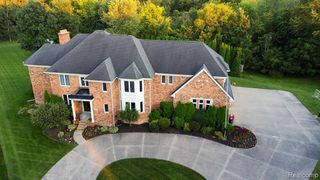 20465 Saint Laurence Drive, Clinton Township, MI 48038