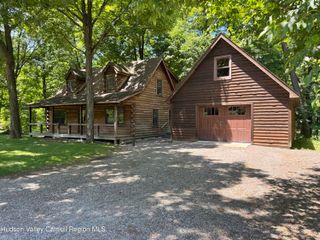 5 Will Palmer Road, Catskill, NY 12414