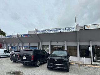 3960 W 16th Avenue 205, Hialeah, FL 33012