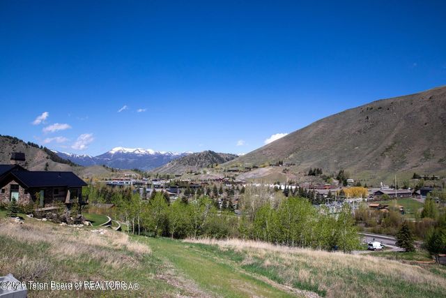 701 RODEO Drive, Jackson, WY 83001