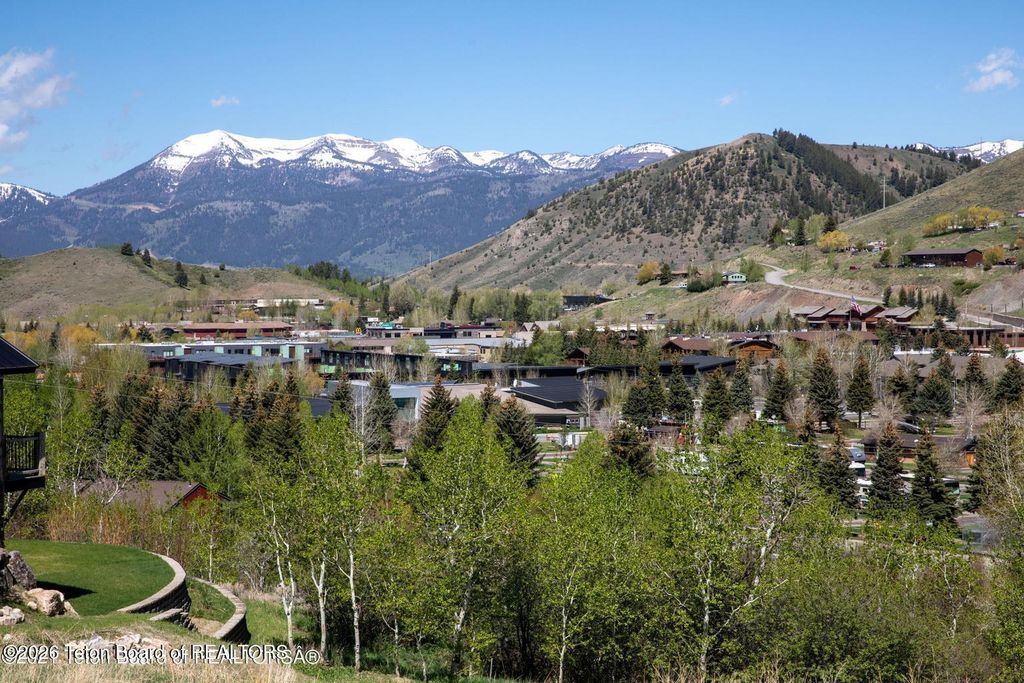701 RODEO Drive, Jackson, WY 83001 photo 3