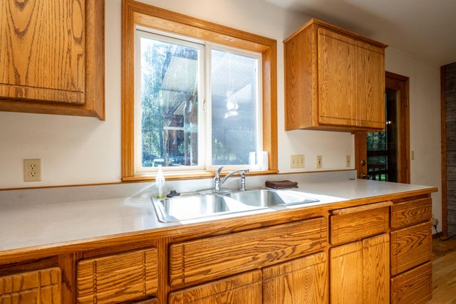 209 College Drive, Grants Pass, OR 97527