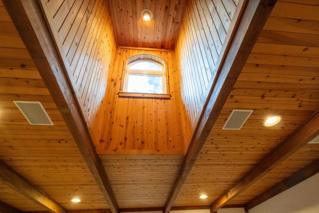 209 College Drive, Grants Pass, OR 97527