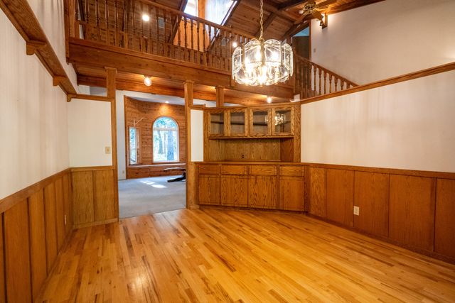209 College Drive, Grants Pass, OR 97527