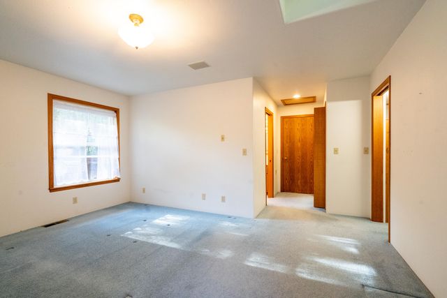 209 College Drive, Grants Pass, OR 97527