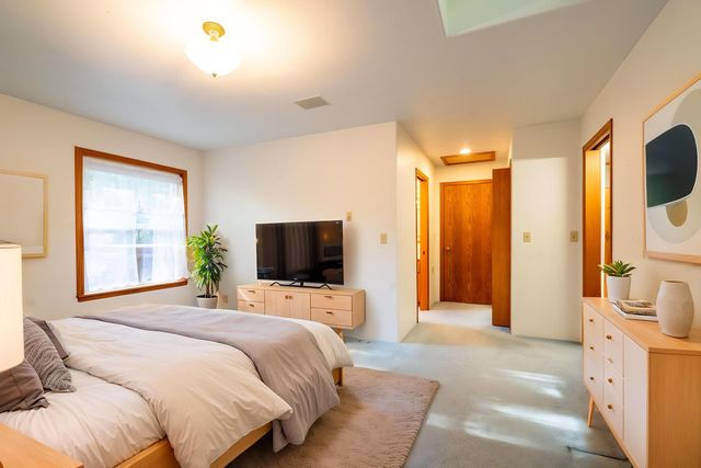 209 College Drive, Grants Pass, OR 97527