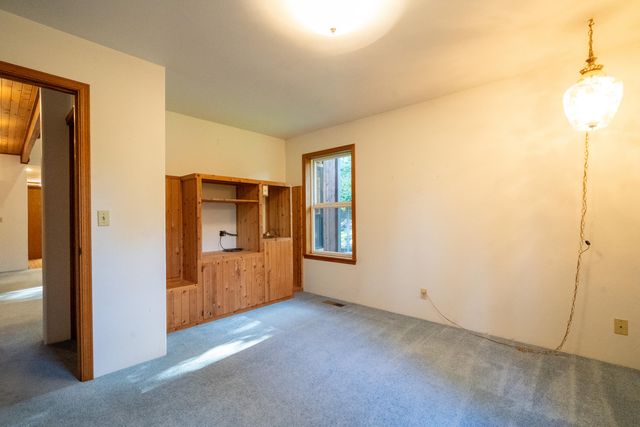 209 College Drive, Grants Pass, OR 97527