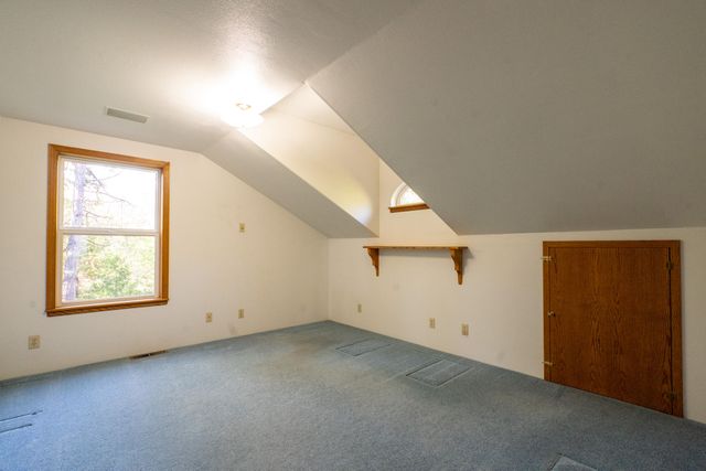 209 College Drive, Grants Pass, OR 97527