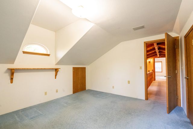 209 College Drive, Grants Pass, OR 97527