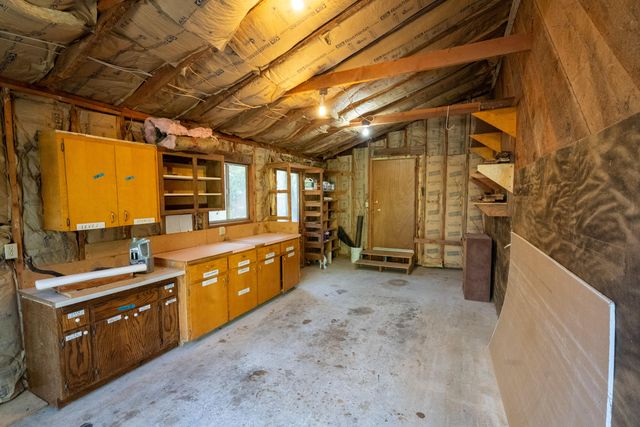 209 College Drive, Grants Pass, OR 97527
