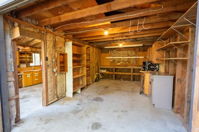 209 College Drive, Grants Pass, OR 97527