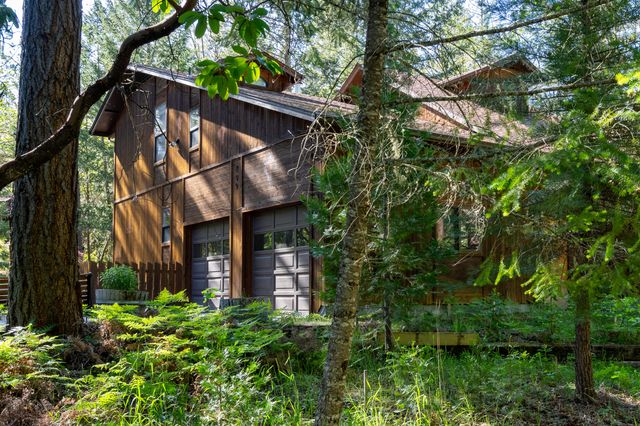 209 College Drive, Grants Pass, OR 97527