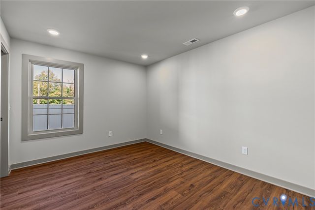 201 Zion Dr, Farmville, VA 23901