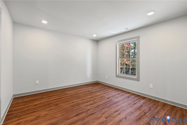 201 Zion Dr, Farmville, VA 23901