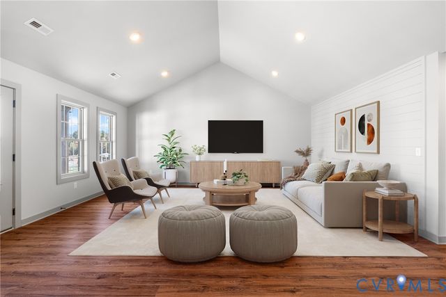 201 Zion Dr, Farmville, VA 23901