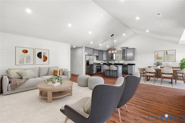 201 Zion Dr, Farmville, VA 23901