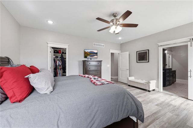 1809 NW Nicholas Drive, Grain Valley, MO 64029