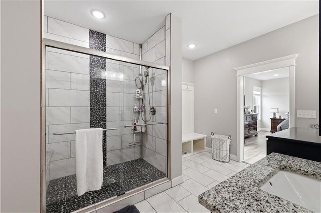 1809 NW Nicholas Drive, Grain Valley, MO 64029