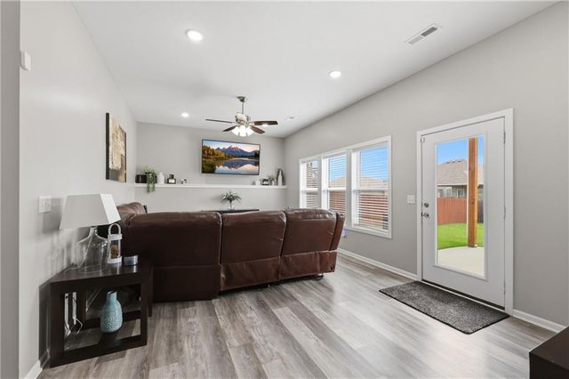 1809 NW Nicholas Drive, Grain Valley, MO 64029