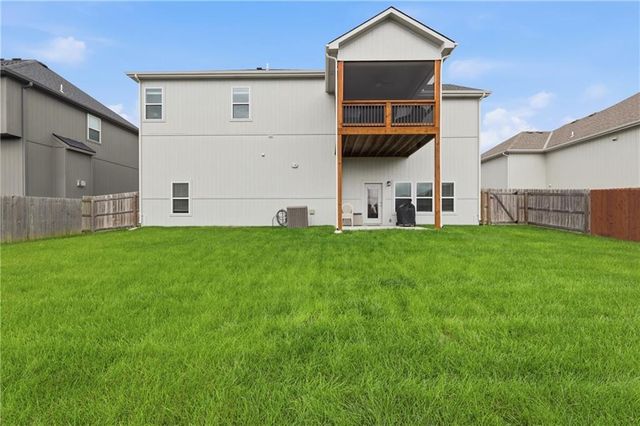 1809 NW Nicholas Drive, Grain Valley, MO 64029
