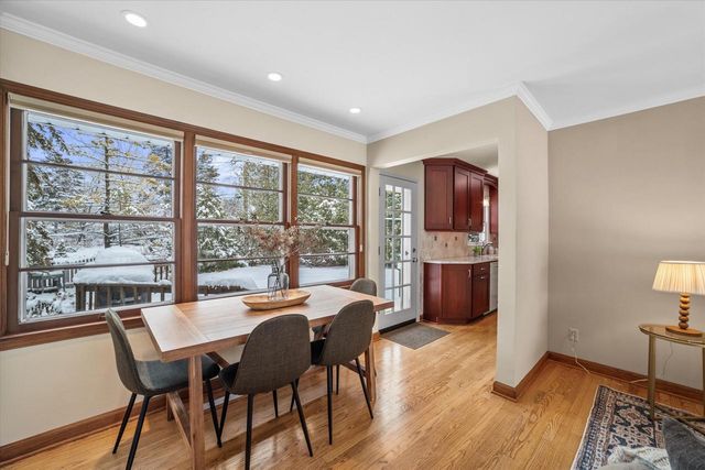 9040 N Lake DRIVE, Bayside, WI 53217