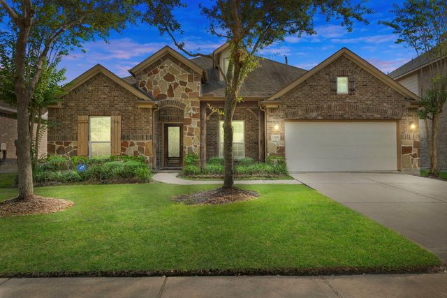 13306 Misting Falls Lane, Pearland, TX 77584