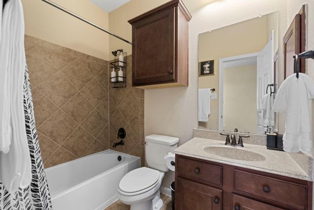 13306 Misting Falls Lane, Pearland, TX 77584