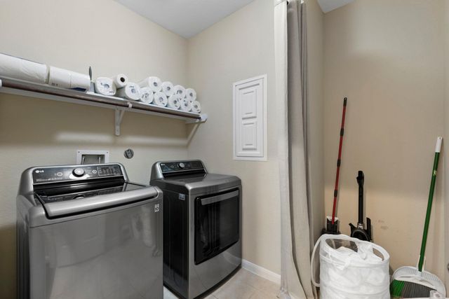 13306 Misting Falls Lane, Pearland, TX 77584