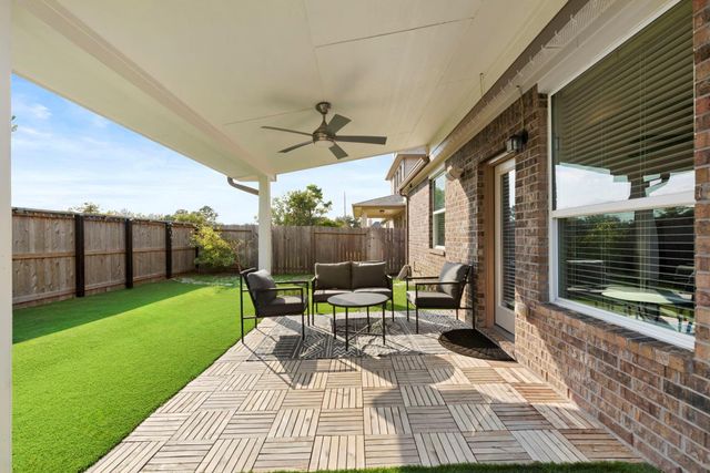 13306 Misting Falls Lane, Pearland, TX 77584