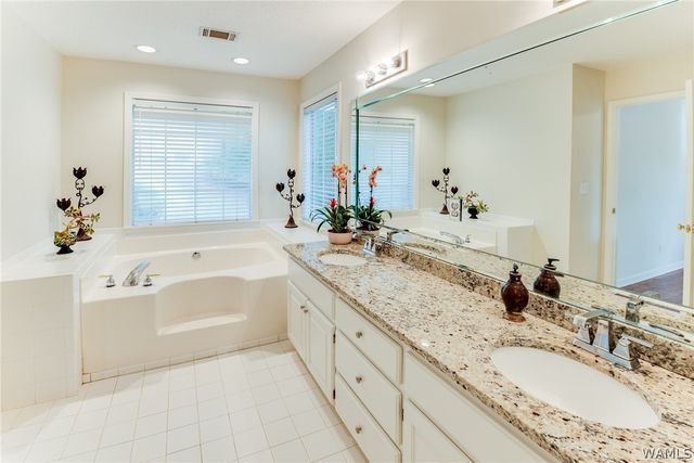 14864 Dema Rest Spur, Northport, AL 35475