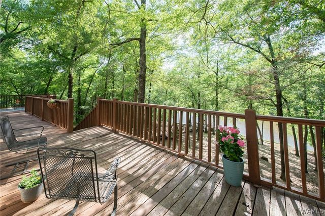 14864 Dema Rest Spur, Northport, AL 35475