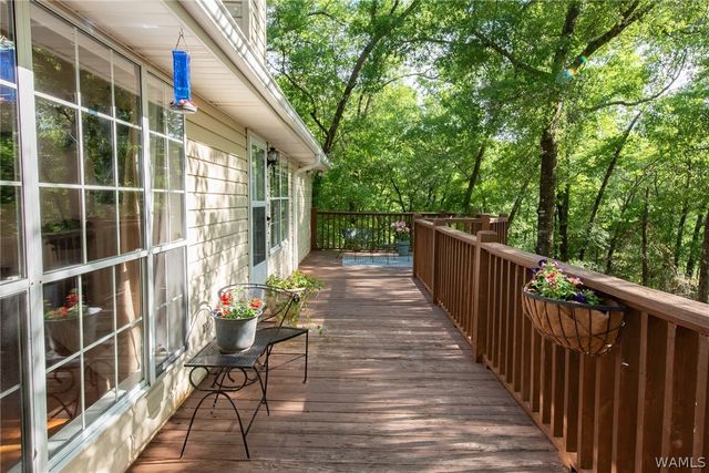14864 Dema Rest Spur, Northport, AL 35475