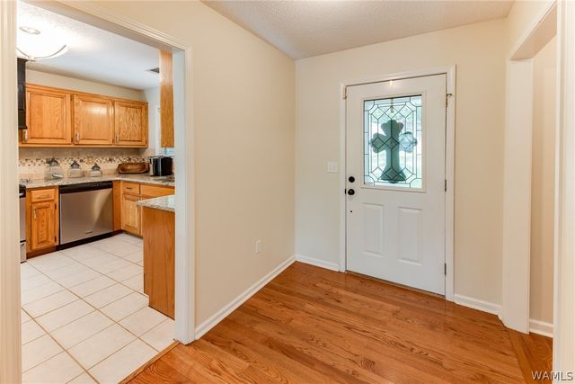 14864 Dema Rest Spur, Northport, AL 35475