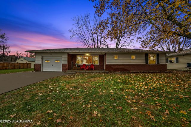 112 WALNUT STREET, Tipton, MO 65081