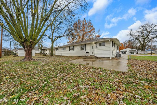 112 WALNUT STREET, Tipton, MO 65081