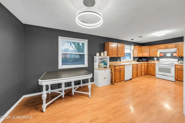 112 WALNUT STREET, Tipton, MO 65081