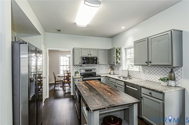 10609 Sherwin Pl, Glen Allen, VA 23059