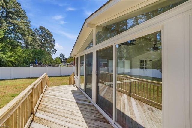 408 Gloria DR, Chesapeake, VA 23322