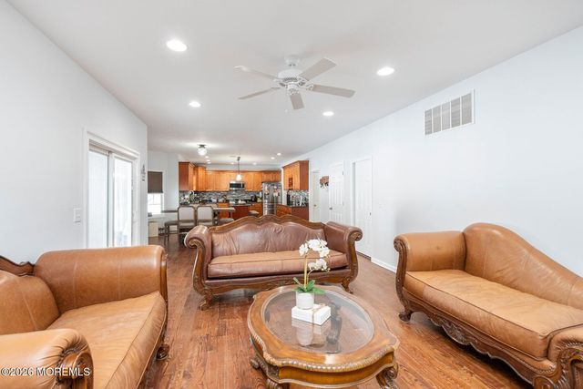 438 Freehold Road, Jackson, NJ 08527