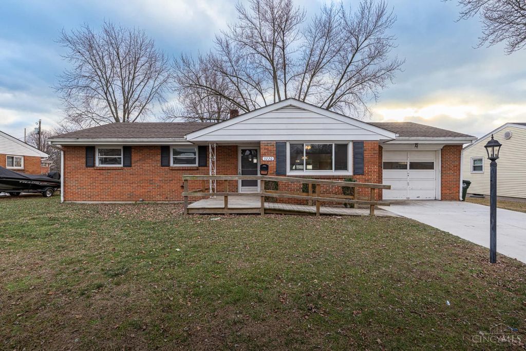 3220 Barbara Drive, Middletown, OH 45044