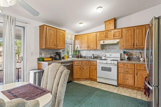 16650 Avenida Rambla, Desert Hot Springs, CA 92240