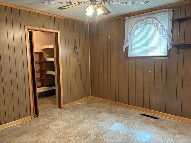 13202 & 13204 MacCorkle Avenue, Chesapeake, WV 25315